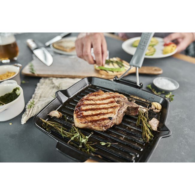 Staub bistecchiera quadrata 24 cm ghisa nera con bistecca grigliata – Tuttocasa Domodossola