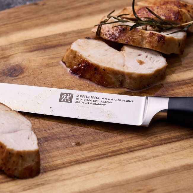 Zwilling Vier Sterne Coltello da Carne dettaglio lama SIGMAFORGE 20 cm – Tuttocasa Domodossola